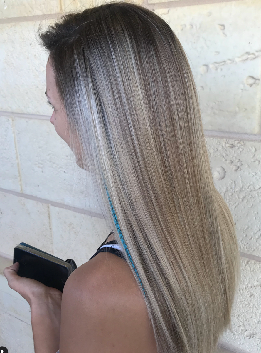 Feathered hotsell ombre hair